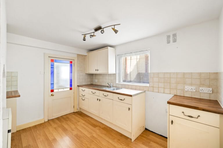 2 bedroom Terraced House in Dover, Kent