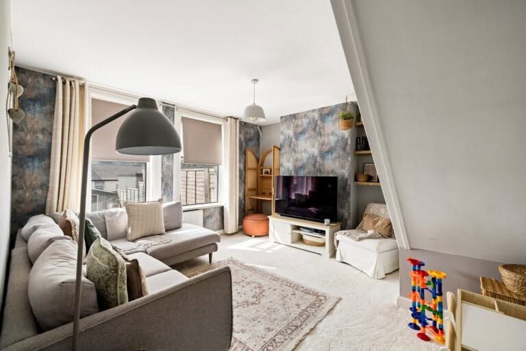 3 bedroom End of Terrace House in Dover, Kent