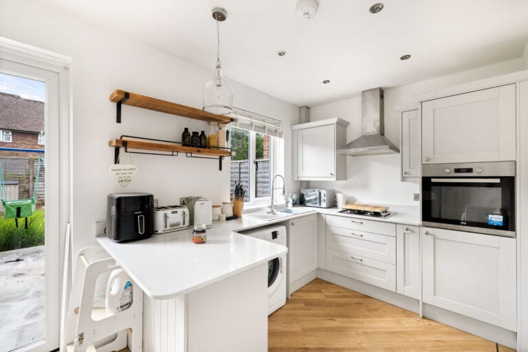 2 bedroom Terraced House in Folkestone, Kent