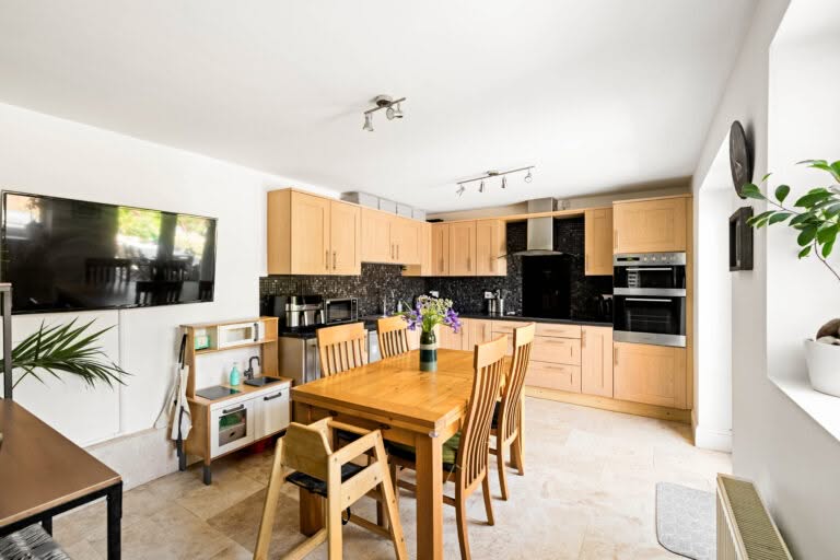 3 bedroom End of Terrace House in Dover, Kent