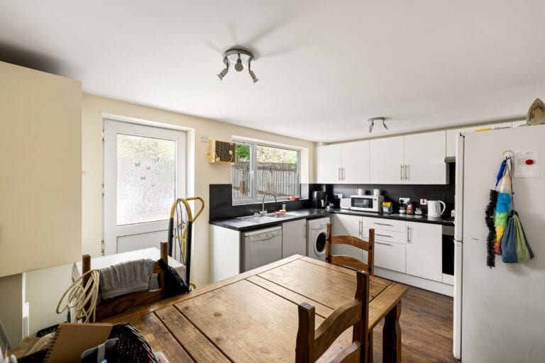 2 bedroom Semi-Detached House in Folkestone, Kent