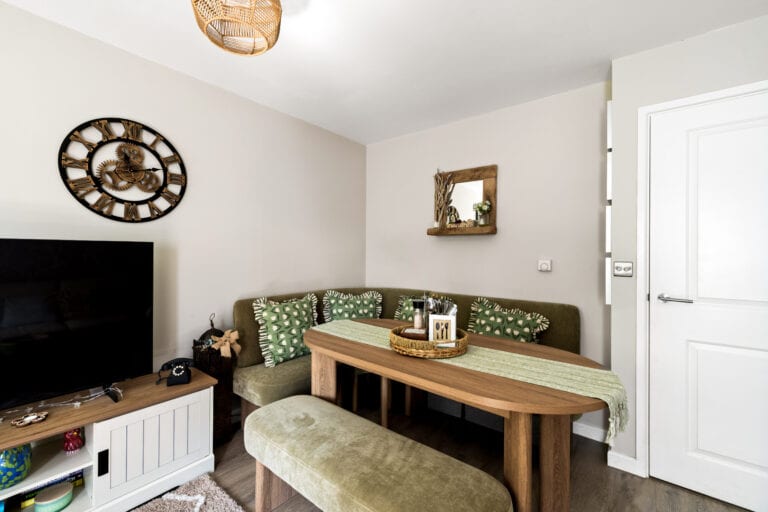 2 bedroom Semi-Detached House in Dover, Kent
