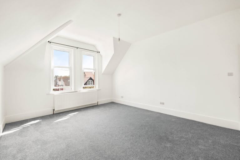 4 bedroom Maisonette in Folkestone, Kent