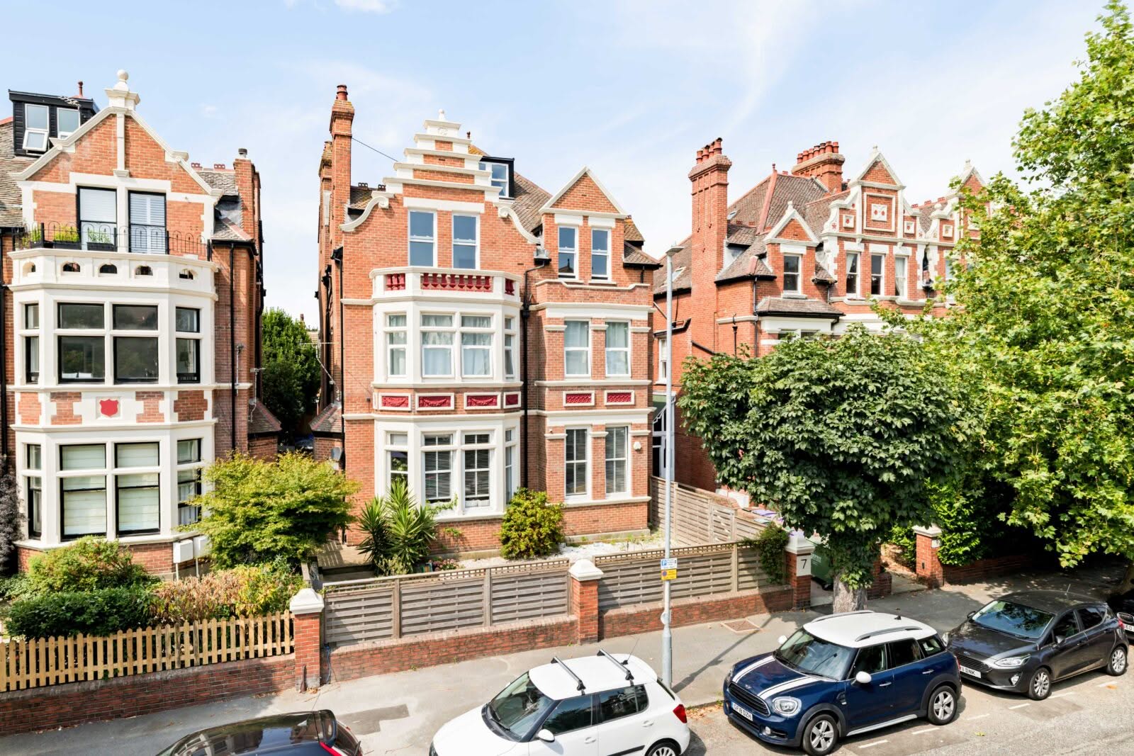 4 bedroom Maisonette in Folkestone, Kent