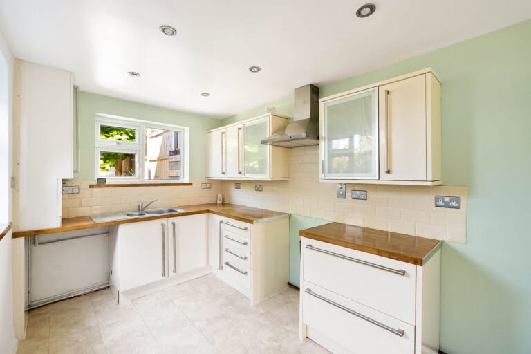 2 bedroom Terraced House in Dover, Kent