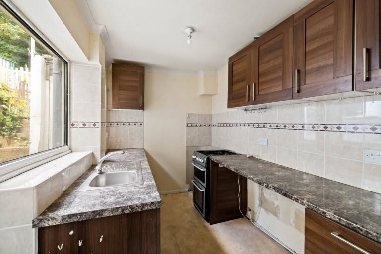 2 bedroom Terraced House in Dover, Kent