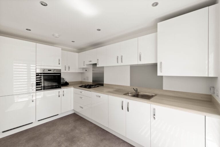4 bedroom Detached House in Folkestone, Kent
