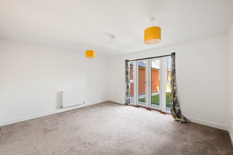 4 bedroom Detached House in Folkestone, Kent