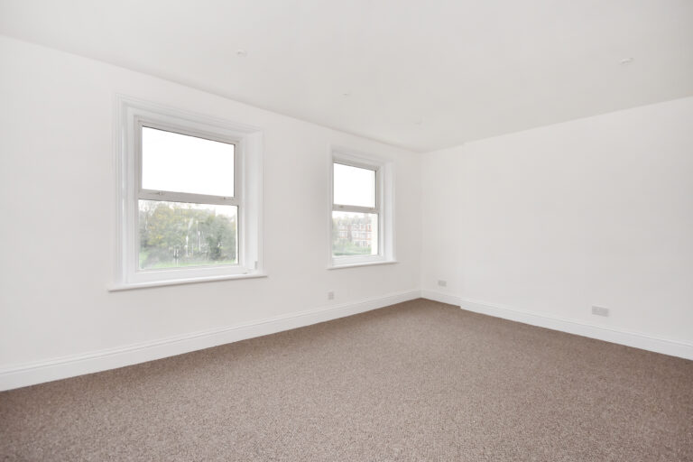 2 bedroom Apartment in Folkestone, Kent
