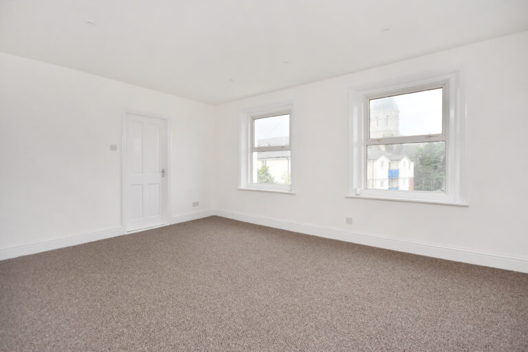 2 bedroom Apartment in Folkestone, Kent