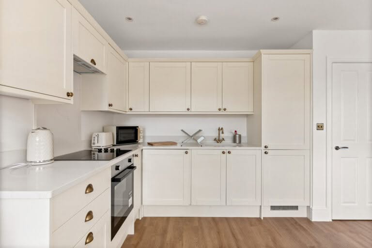 2 bedroom Apartment in Folkestone, Kent