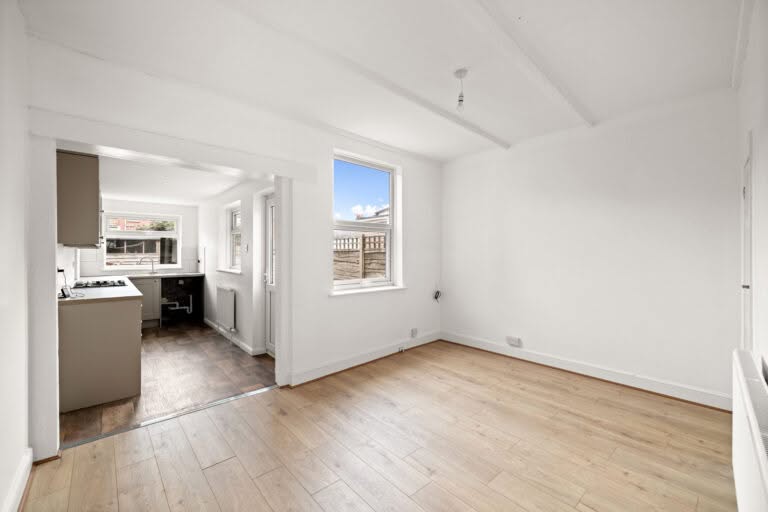 3 bedroom Terraced House in Folkestone, Kent