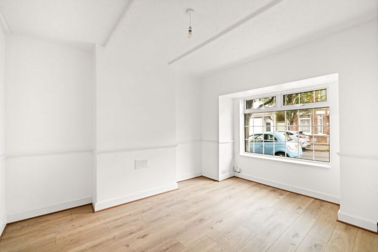 3 bedroom Terraced House in Folkestone, Kent