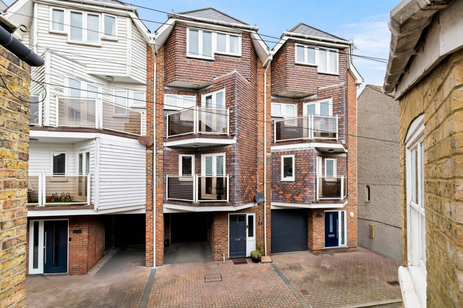 4 bedroom Town House in Folkestone