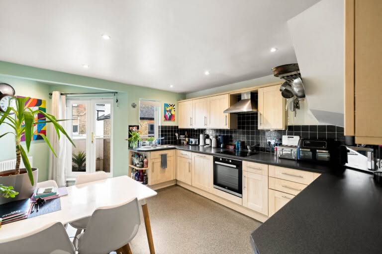 4 bedroom Town House in Folkestone