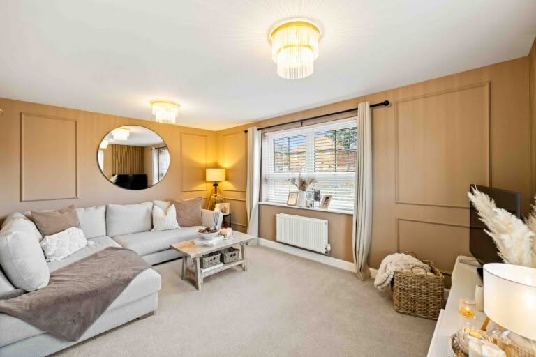 3 bedroom Semi-Detached House in Dover, Kent