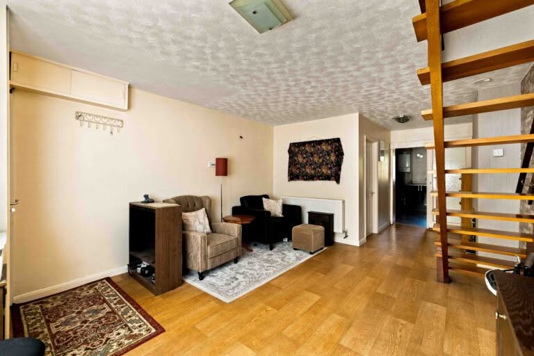 2 bedroom Terraced House in Dover, Kent