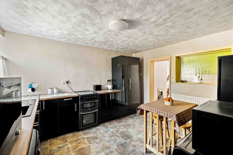 2 bedroom Terraced House in Dover, Kent