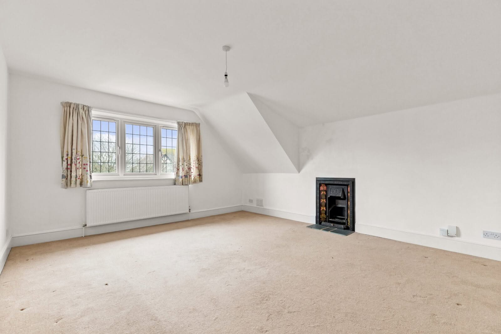 2 bedroom Flat in Folkestone, Kent
