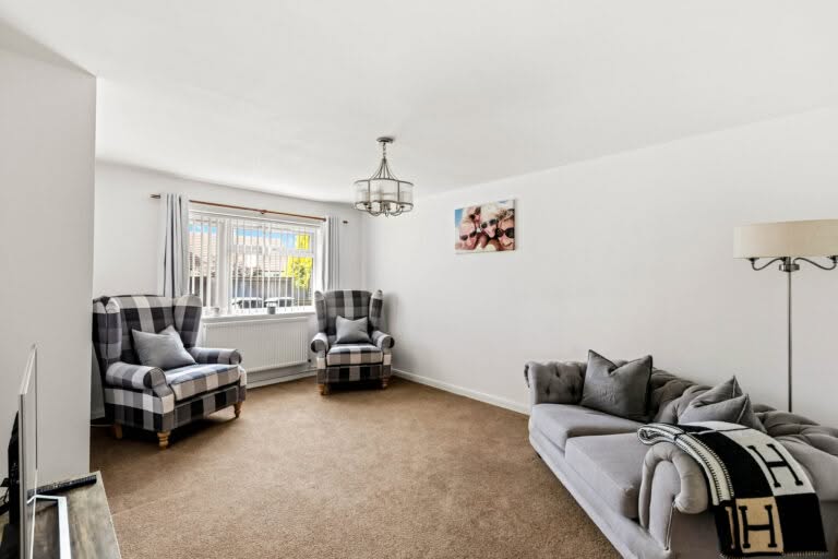4 bedroom Detached Bungalow in Dover, Kent