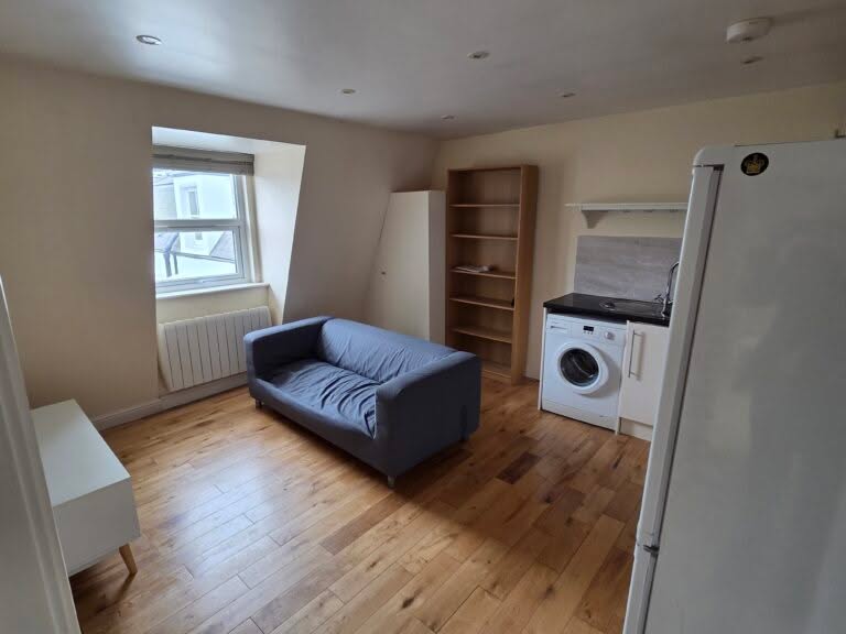 1 bedroom Apartment in Folkestone, Kent