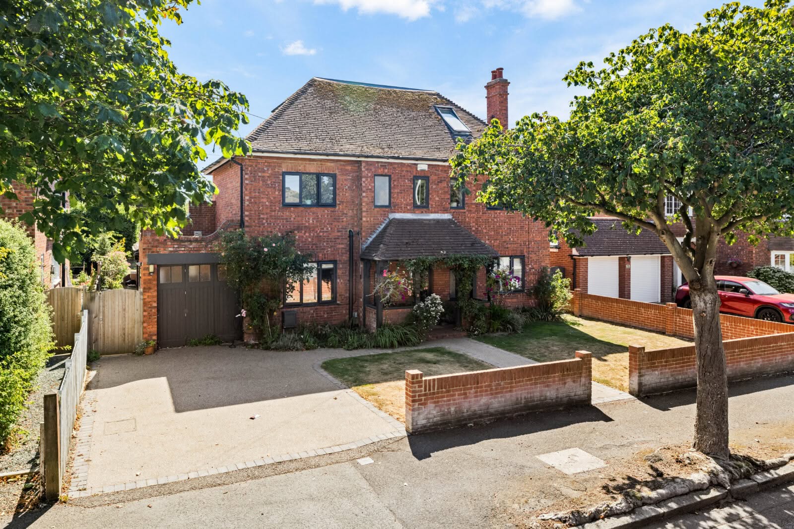 6 bedroom Detached House in Folkestone, Kent