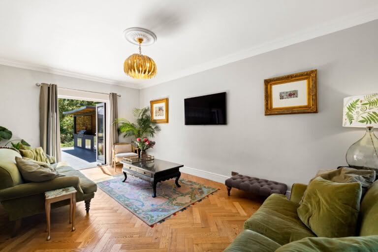6 bedroom Detached House in Folkestone, Kent