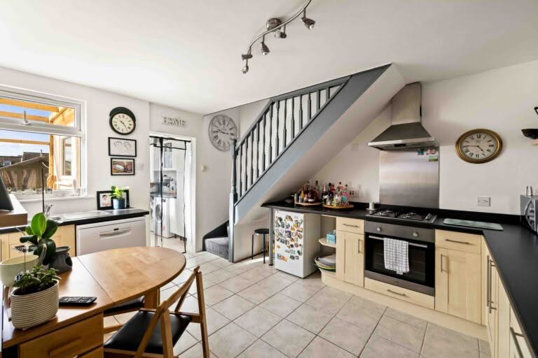 2 bedroom Terraced House in Dover, Kent