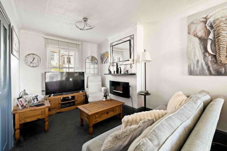2 bedroom Terraced House in Dover, Kent