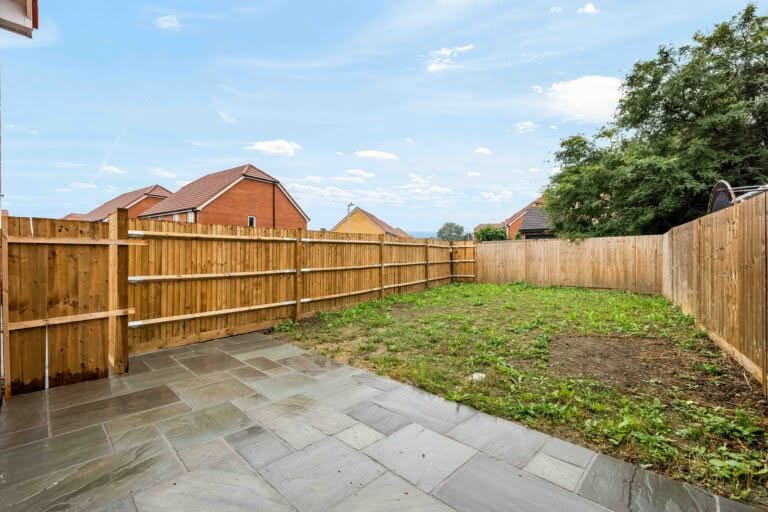 2 bedroom Detached House in Kent