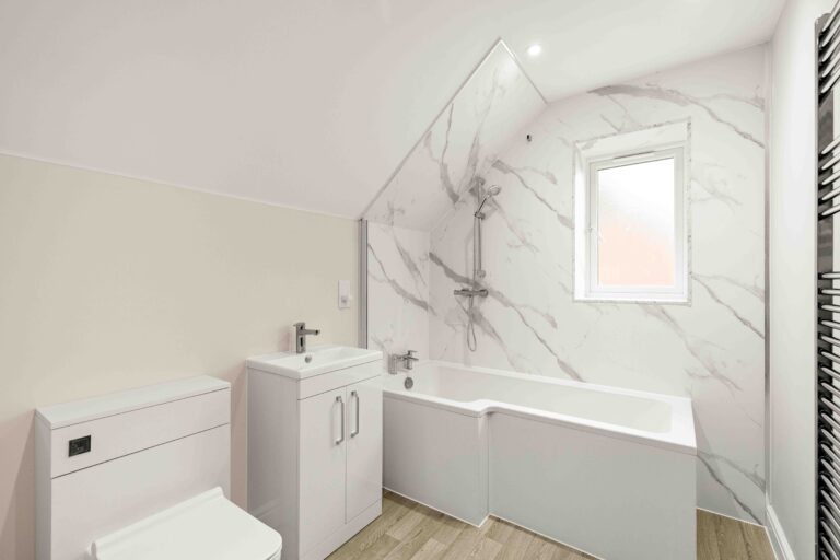2 bedroom Detached House in Kent