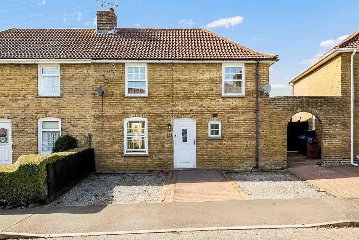 4 bedroom Semi-Detached House in Canterbury, Kent