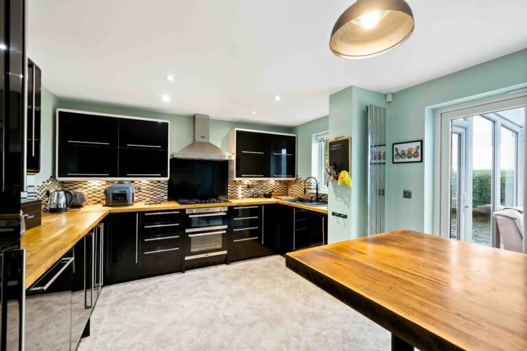 3 bedroom Detached House in Dover, Kent