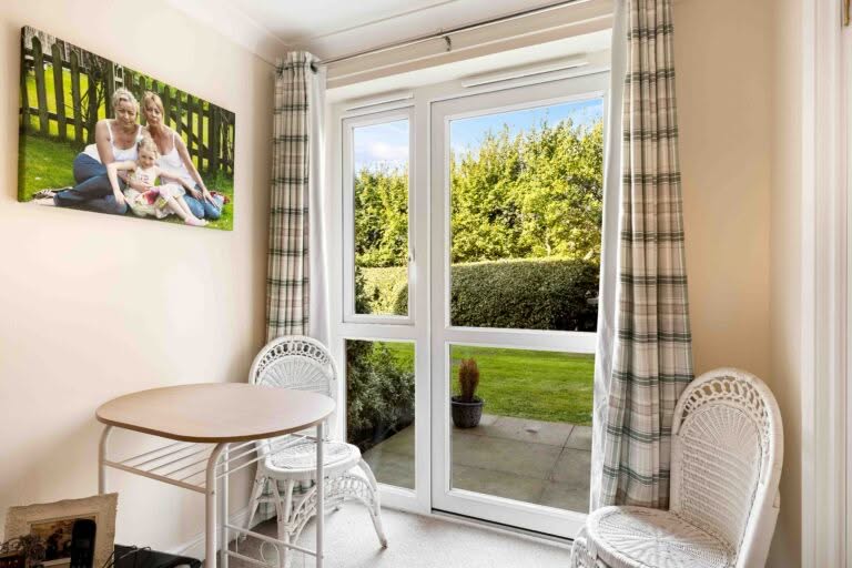 1 bedroom Ground Floor Flat in Folkestone, Kent