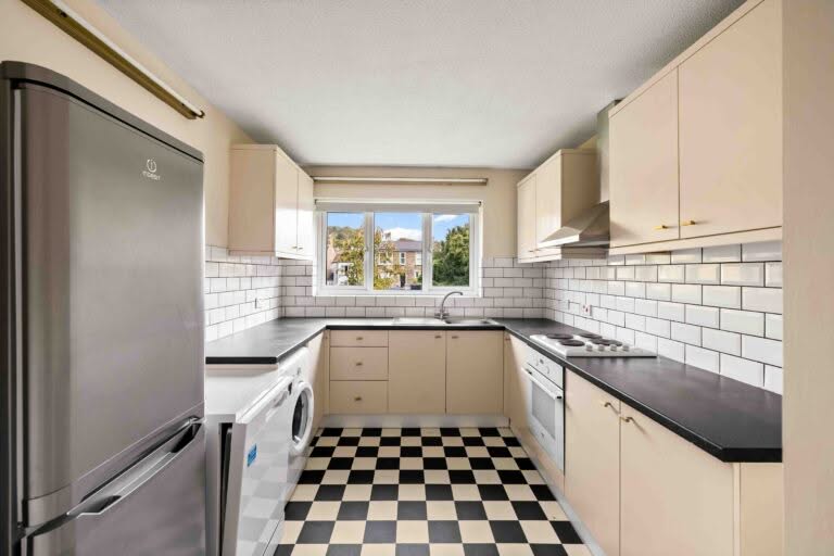 2 bedroom Flat in Dover, Kent