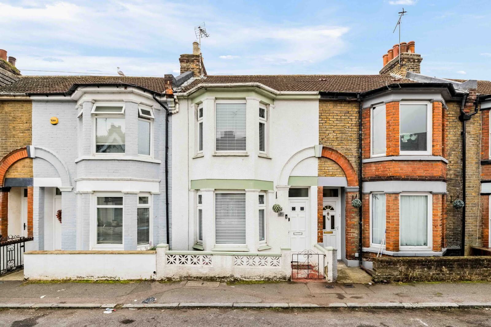 2 bedroom Terraced House in Dover, Kent