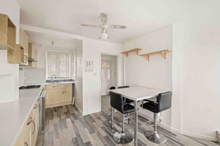2 bedroom Terraced House in Dover, Kent