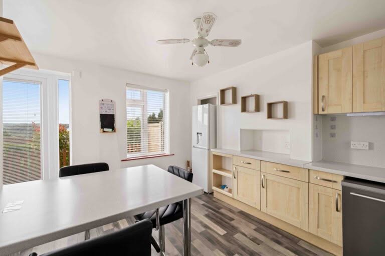 2 bedroom Terraced House in Dover, Kent