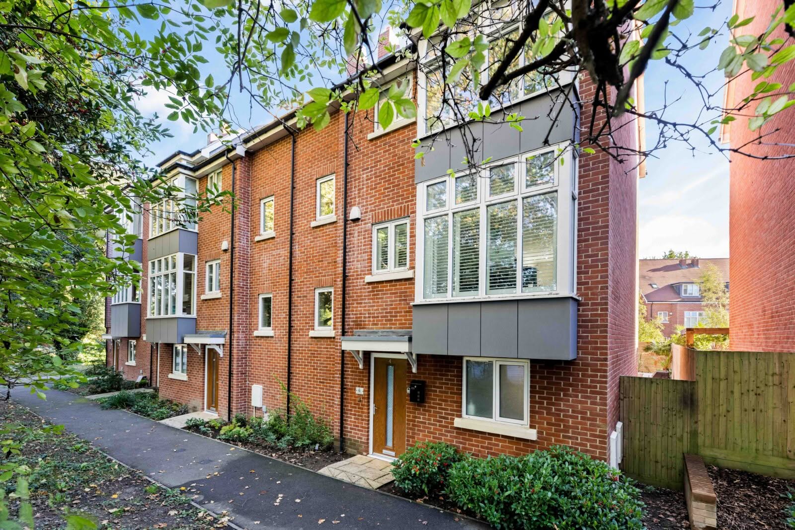 4 bedroom Semi-Detached House in Folkestone, Kent