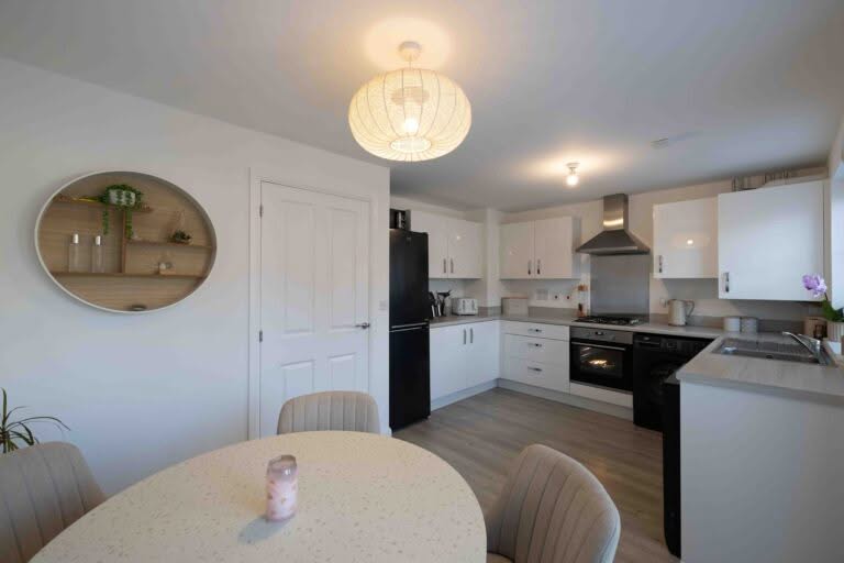 3 bedroom Semi-Detached House in Dover, Kent