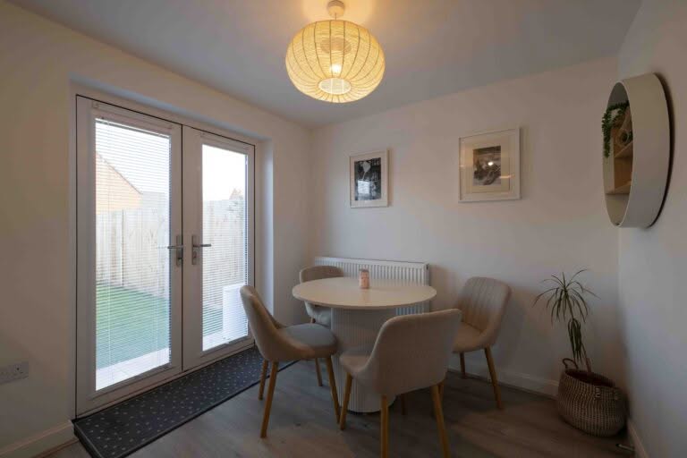 3 bedroom Semi-Detached House in Dover, Kent