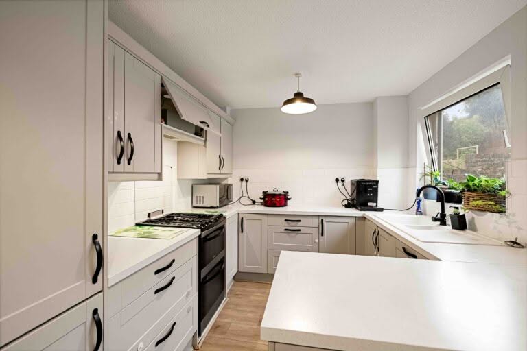 4 bedroom Semi-Detached House in Dover, Kent