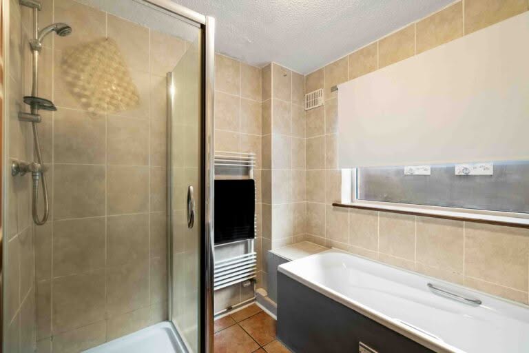 2 bedroom Terraced House in Folkestone, Kent